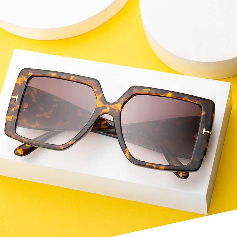 New Ladies Fashion Personality Black Sunglasses